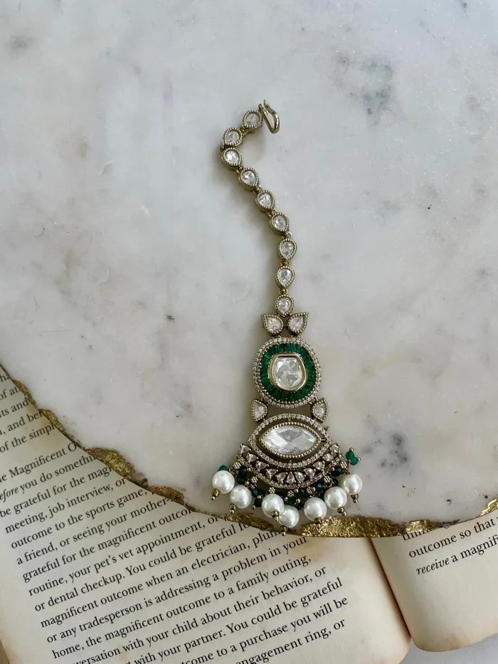 Necklaces PRERTO ECOMMERCE PRIVATE LIMITED Siya Emerald Pearl Polki Kundan Necklace Set Necklace Earrings Mang Tika